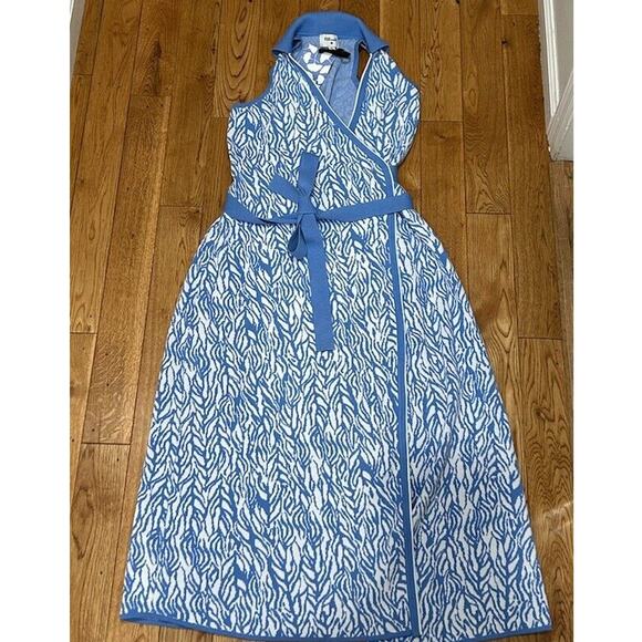 NWT Diane Von Furstenberg for Target Knit‎ Wrap Dress Blue and White size M - Picture 3 of 7